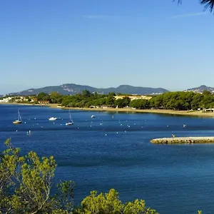 https://loliveraie-la-londe-les-maures.fr-provencehotel.com